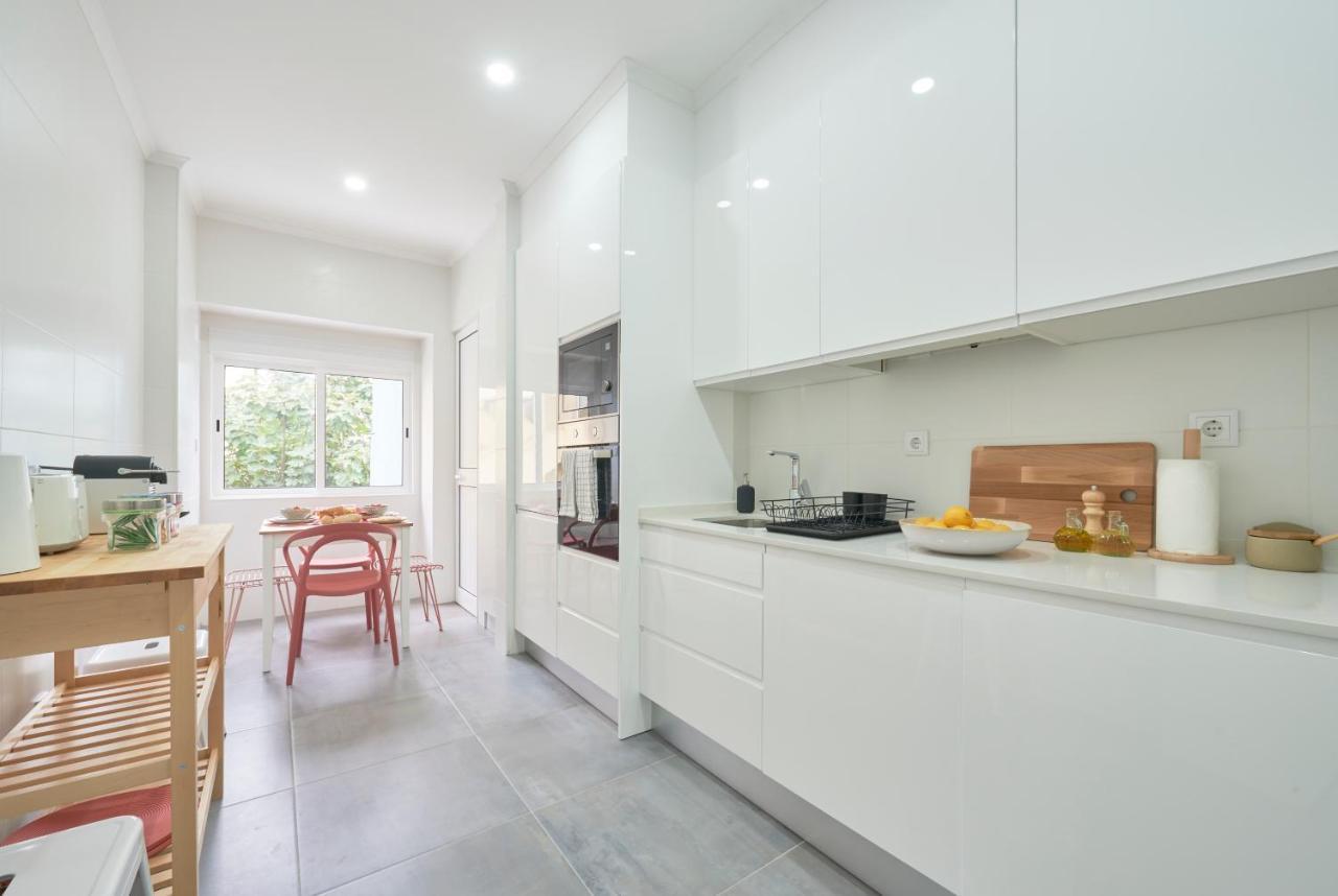 Spacious & Light-Filled 4Br Apartment By Timecoler Amadora Exterior foto
